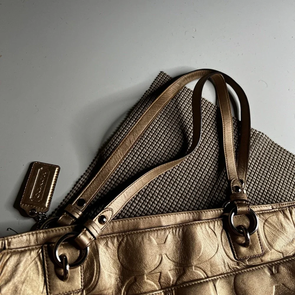 Coach Penelope Signature Optic Metallic Gold Leather Tote Bag F17730 Mens Womens